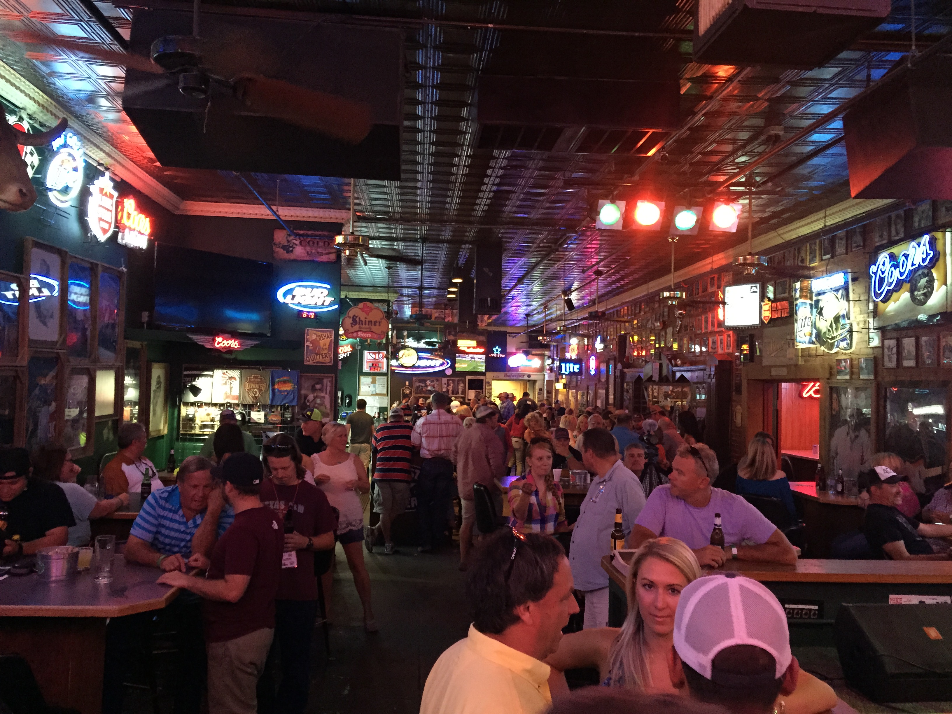 Inside Blaine's Pub on a busy Thursday night. 